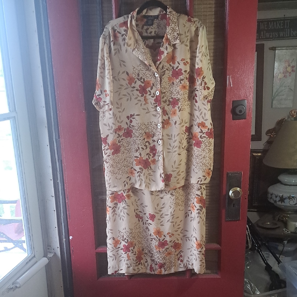 Laura Scott Woman 2 Pc Fall Dress Set